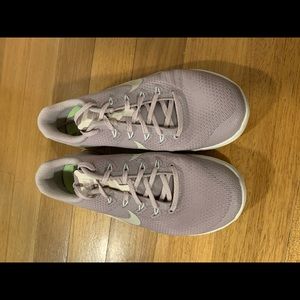 Wmns Nike Metcon 4